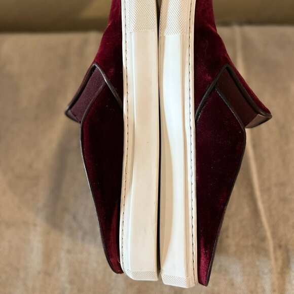 Del Toro Men's Red Velvet Embroidered Bull Slip-On Made In Italy Shoes Sz 10 - Picture 8 of 11